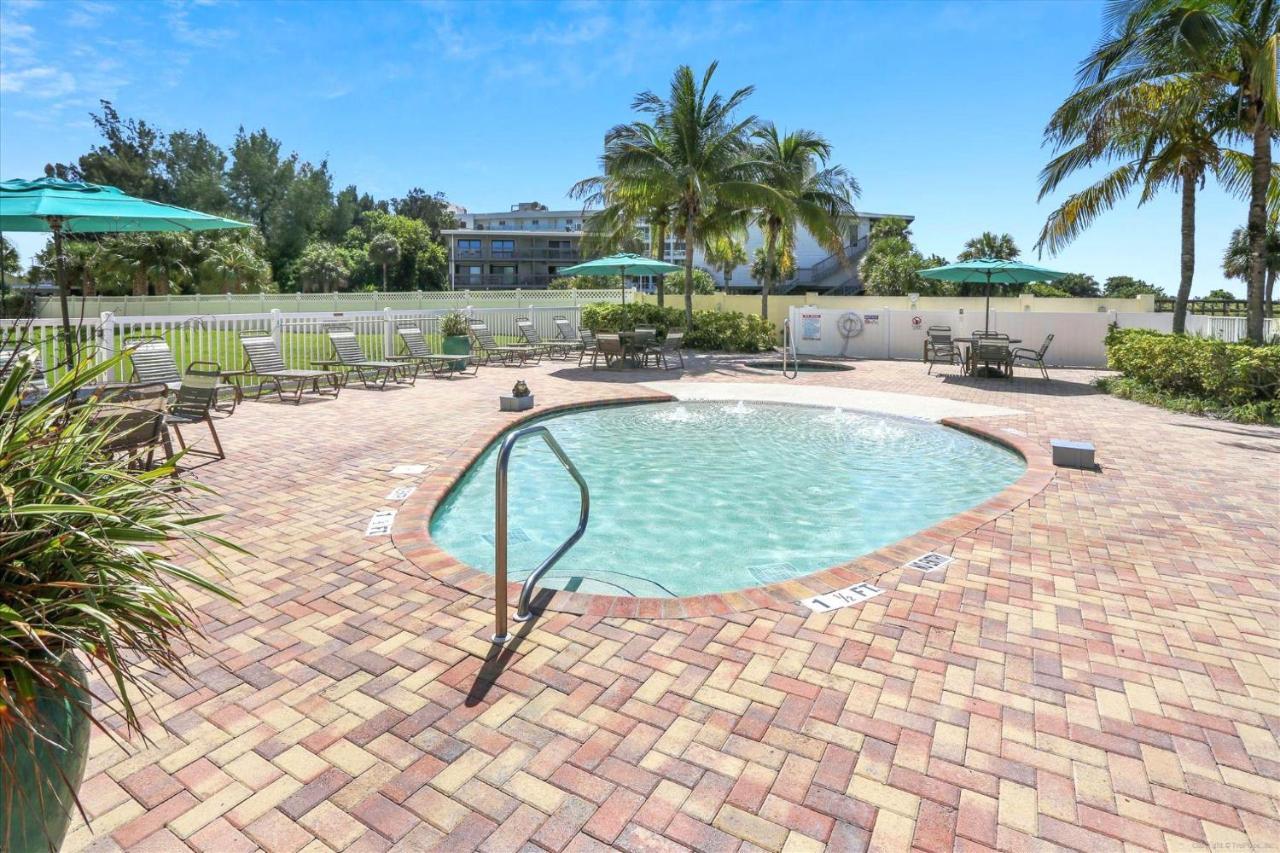 Sunset Vistas 206S Villa St. Pete Beach Exterior photo